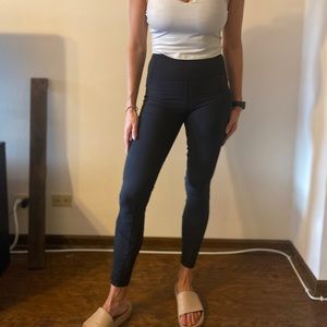 Lululemon black leggings